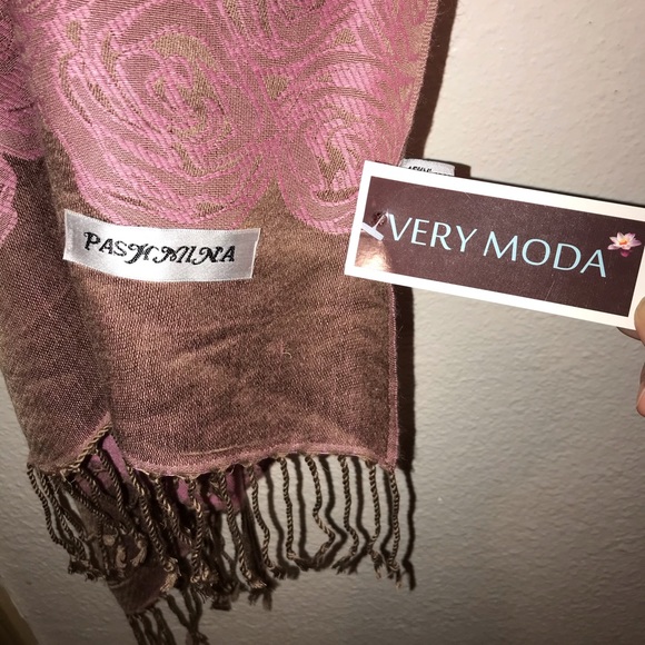 Very Moda Pashmina Scarf - Picture 3 of 3